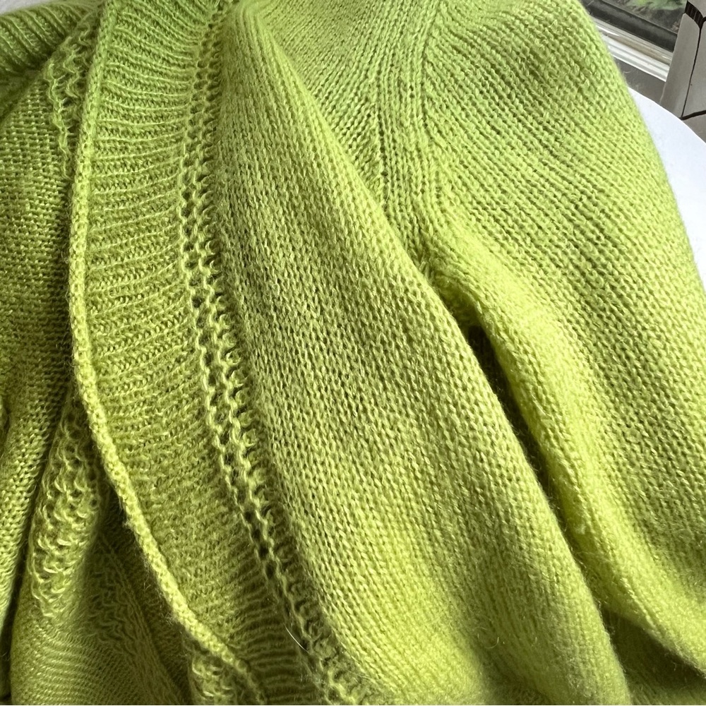 Chico's Lime Green Women's Open Cardigan Shrug Size 8 medium - Picture 3 of 7